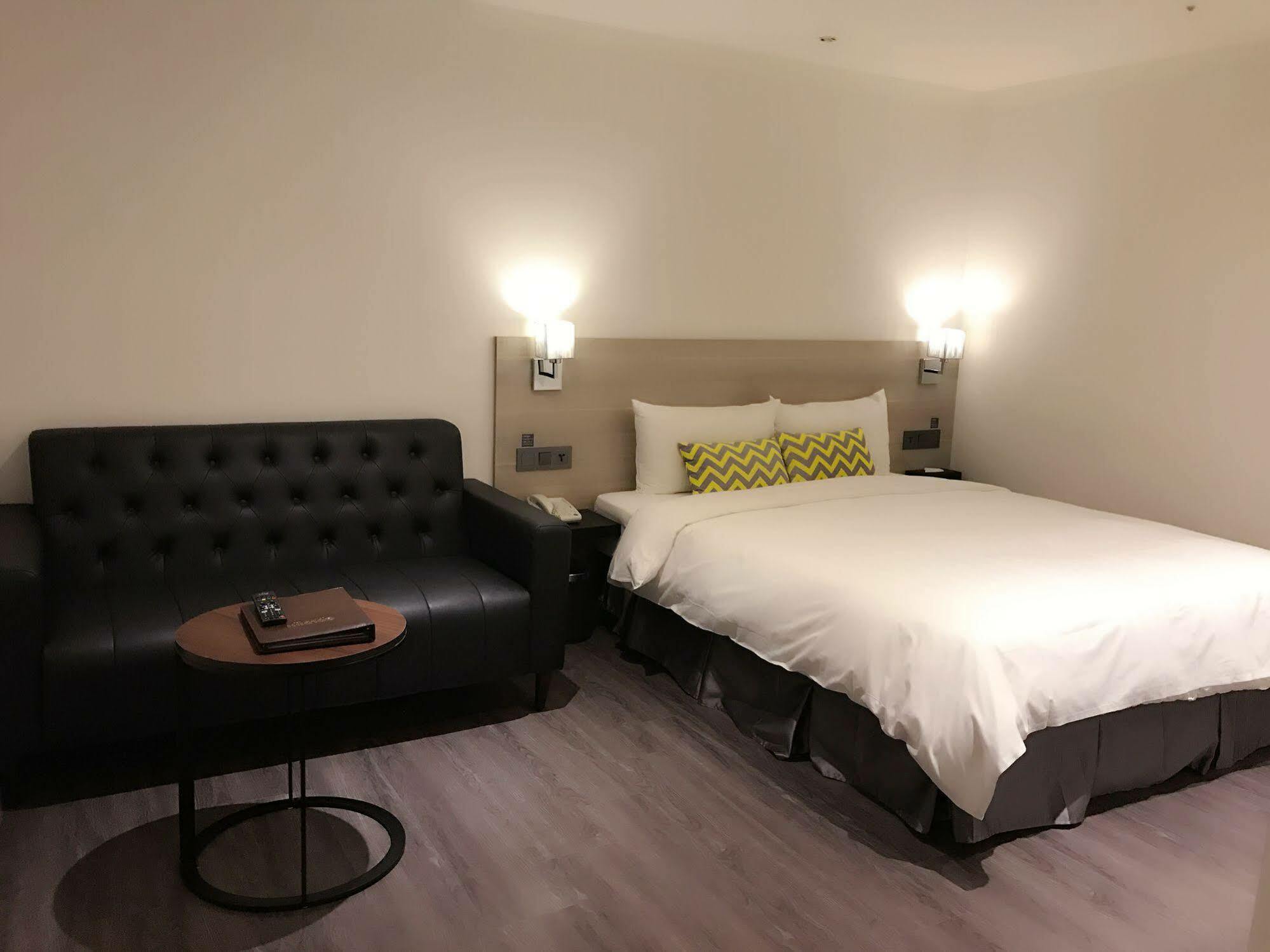 Goldinn Hotel Taipei Bagian luar foto