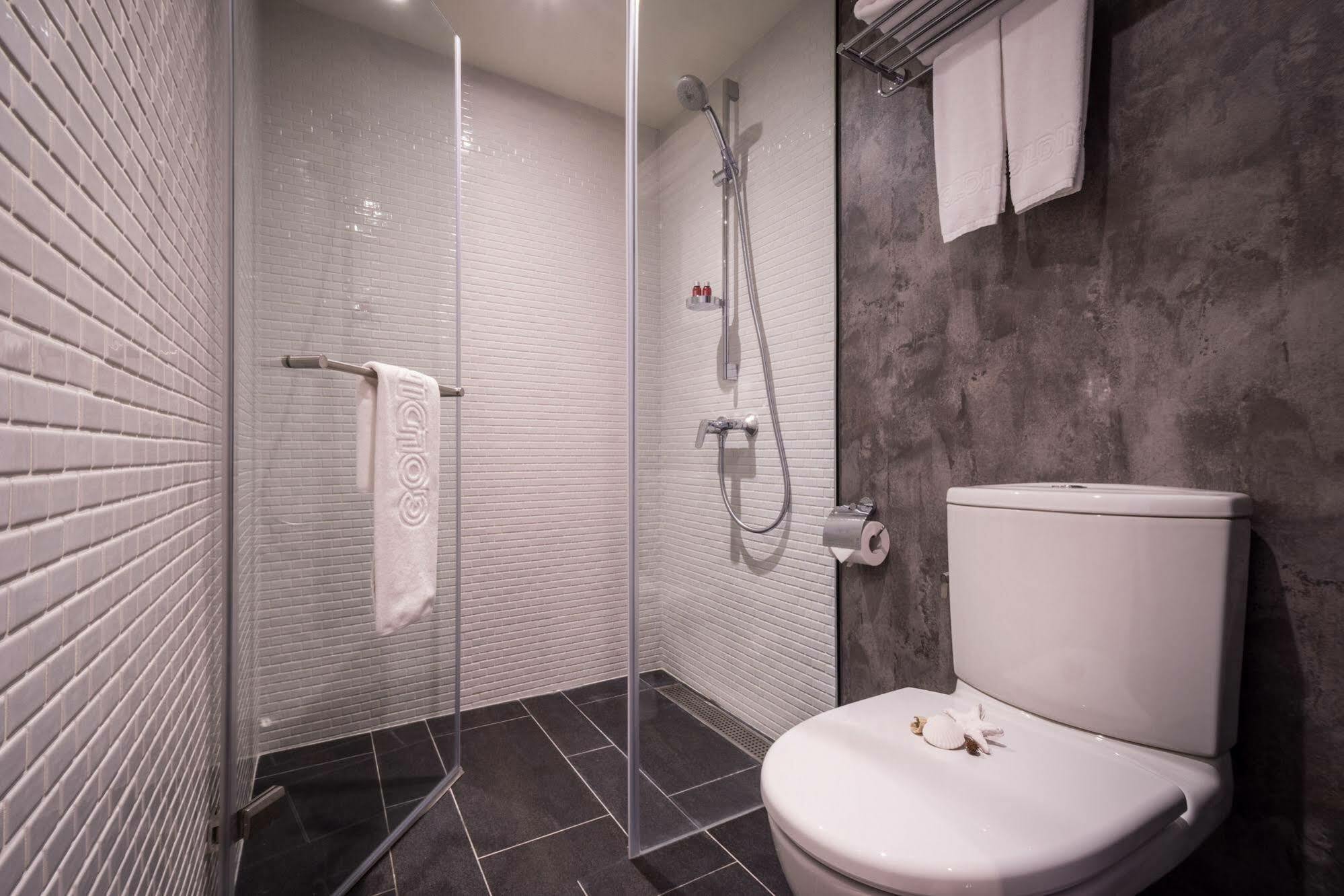Goldinn Hotel Taipei Bagian luar foto