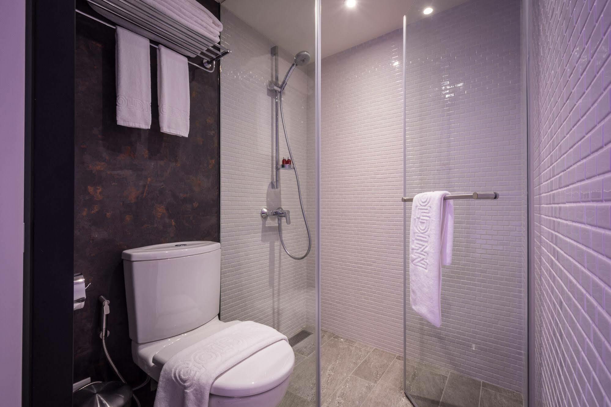 Goldinn Hotel Taipei Bagian luar foto