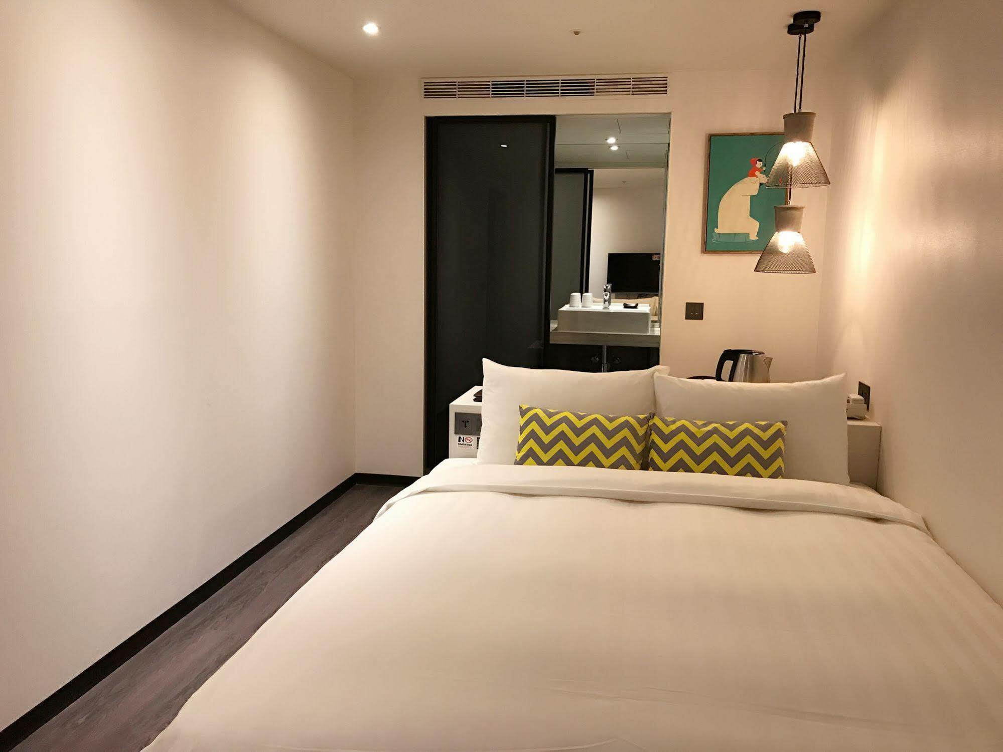 Goldinn Hotel Taipei Bagian luar foto
