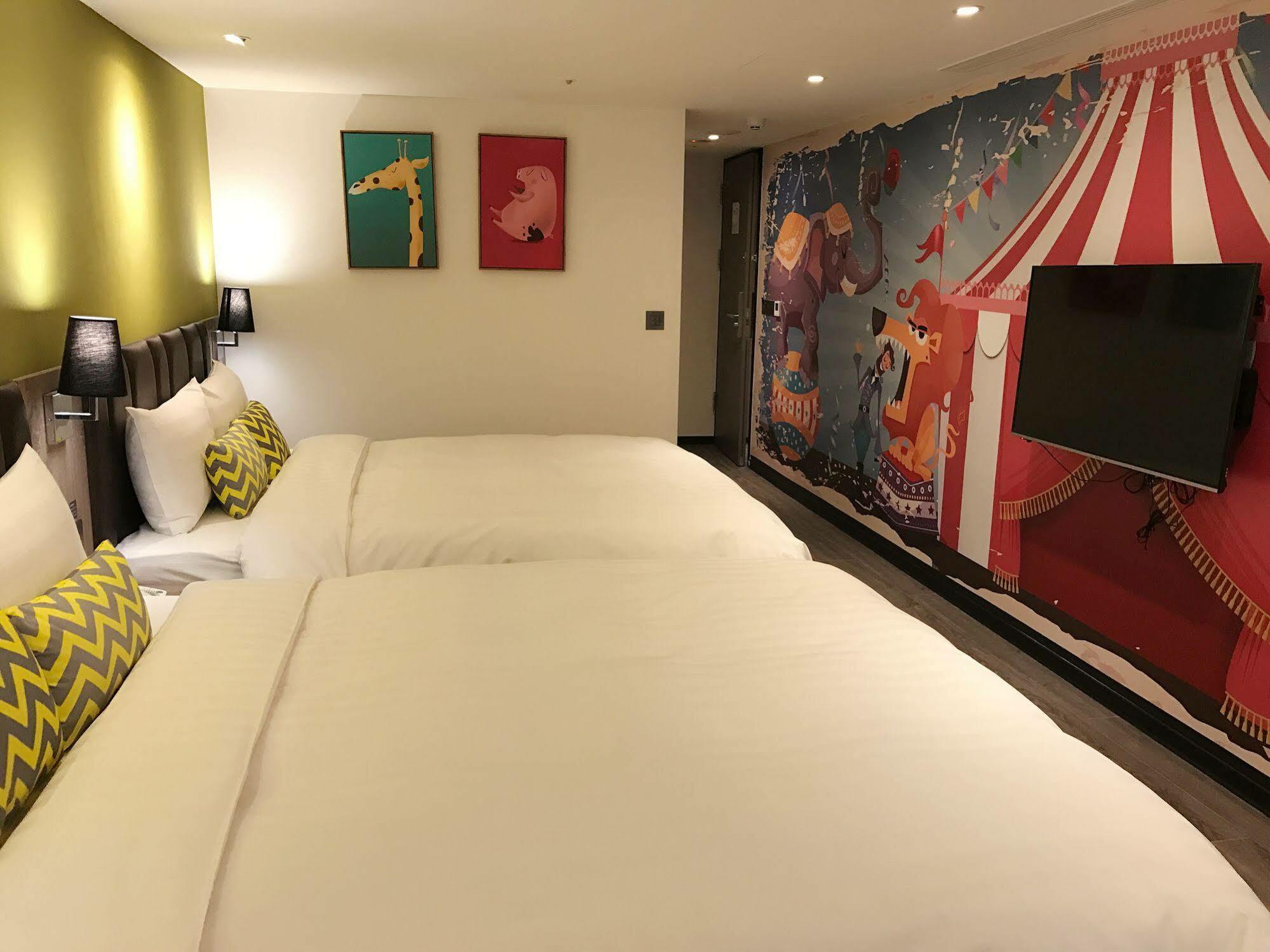 Goldinn Hotel Taipei Bagian luar foto